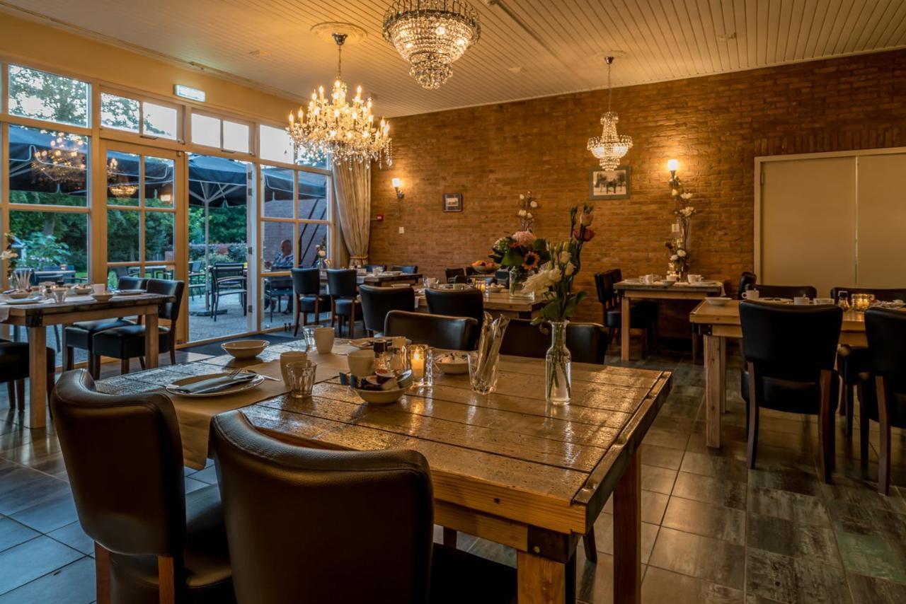 Hotel-Restaurant Van Der Weijde Noordgouwe Bagian luar foto