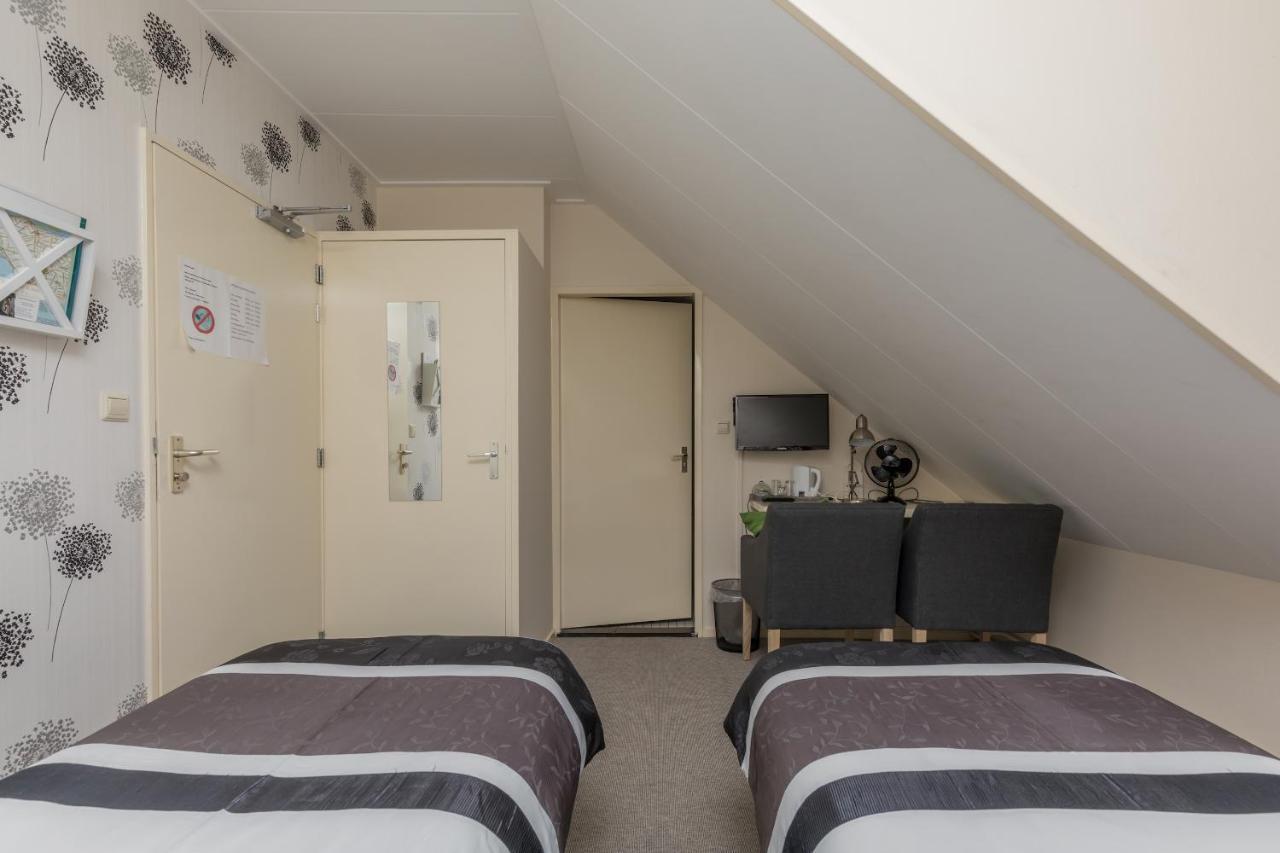 Hotel-Restaurant Van Der Weijde Noordgouwe Bagian luar foto